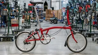 もはやファッションアイテム。至高の折り畳み自転車ブロンプトン。